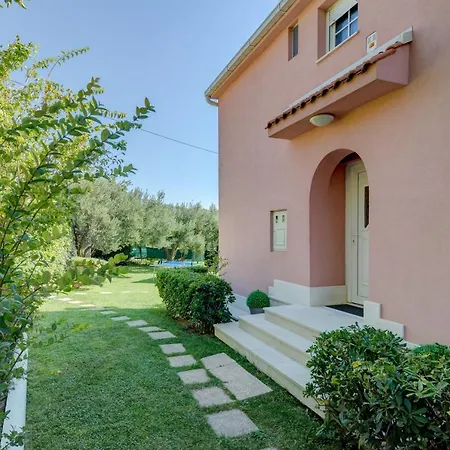Villa Heni